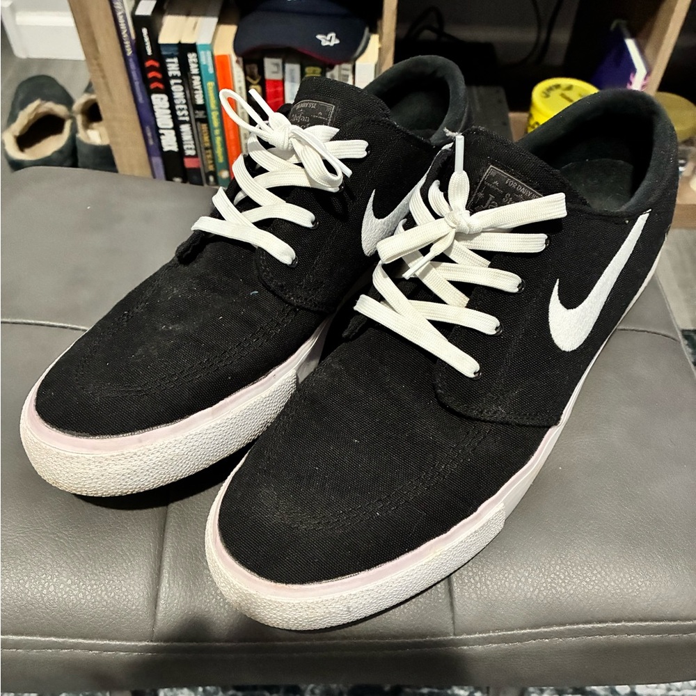 Nike Black Stefan Janoski US Men’s 12